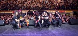 Los espa&ntilde;oles WarCry con la Plaza Belmonte llena, en mayo de 2016. 