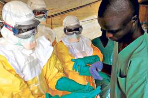 Liberia recibi&oacute; 16 toneladas de equipos m&eacute;dicos de la agencia estadounidense para el desarrollo (Usaid). El suministro incluye material para albergues. Foto: Internet