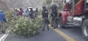 Habitantes de Piquiucho, en Carchi, cerraron la Panamericana.