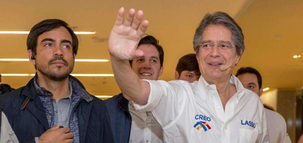 El precandidato presidencial, Guillermo Lasso, particip&oacute; de un evento con los militantes de CREO en Quito.