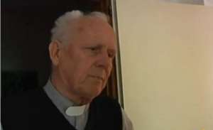 Las pol&eacute;micas declaraciones de un sacerdote italiano sobre la pedofilia 