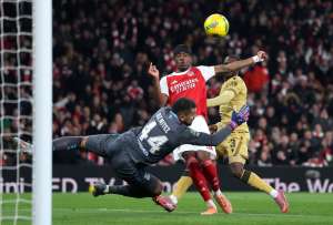 Arsenal clasific&oacute; y jugar&aacute; contra Chelsea