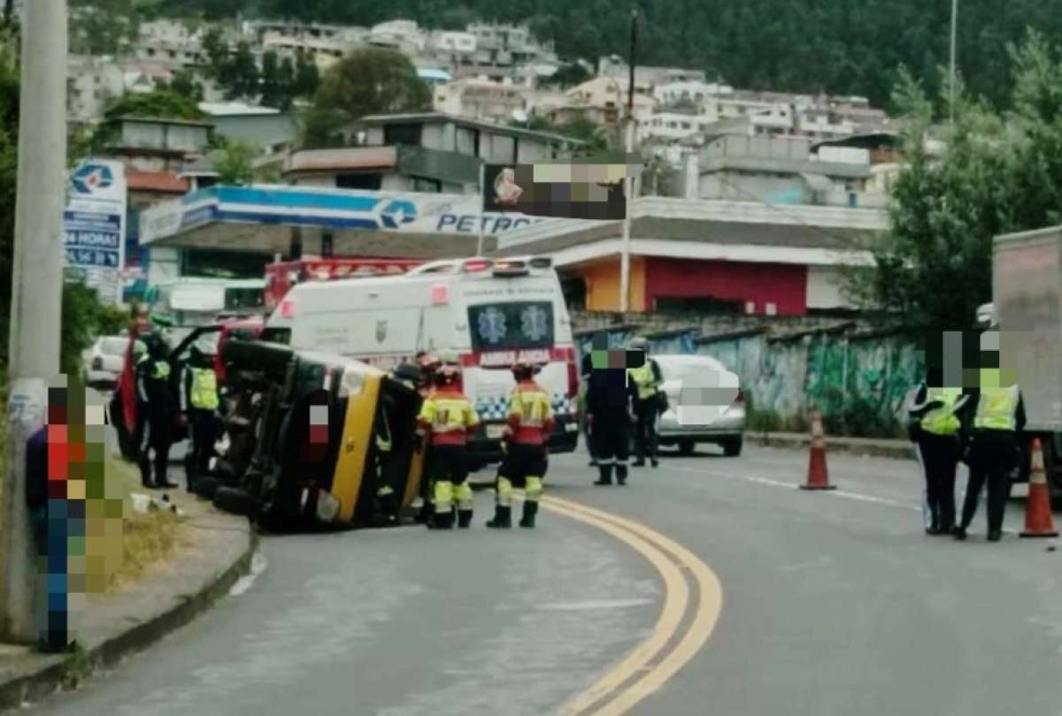 Las dos personas heridas en Conocoto fueron atendidas por las unidades de socorro