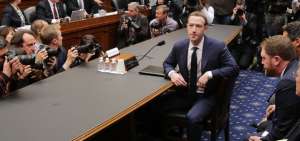 El CEO de Facebook,  Mark Zuckerberg, compareci&oacute; este mi&eacute;rcoles 11 de abril ante el Congreso de Estados Unidos por la filtraci&oacute;n de datos de usuarios de la red social. 
