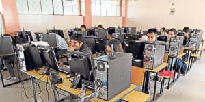 Cada vez hay mayor acceso a computadoras e internet, lo que facilita el uso de las redes sociales. Foto: Archivo/ El Tel&eacute;grafo