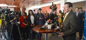 El procurador Diego Garc&iacute;a (centro)  particip&oacute; ayer en el V Seminario de Derecho P&uacute;blico e Internacional.