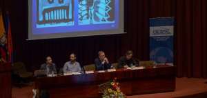 Fidel Jaramillo (izq.), director de la Comisi&oacute;n de la Verdad de la Fiscal&iacute;a, debati&oacute; sobre &lsquo;Memoria y Democracia&rsquo;.