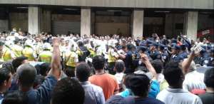 El incidente se registr&oacute; en el centro de la urbe. Foto: tomada de @adoptadogquil 