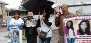 Familiares de desaparecidos protestaron por la normativa que analiza la Asamblea. Ellos creen que no tiene un enfoque integral para analizar el problema.