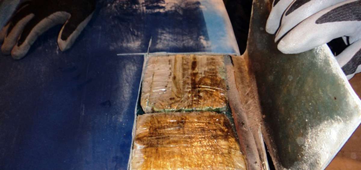 La droga encontrada al interior de las tablas de surf eran 6 kilos 779,5 gramos de marihuana.