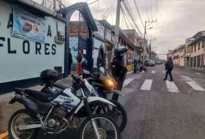 La Policía realiza patrullajes preventivos en las instituciones educativas. 