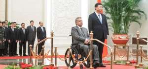 El presidente Len&iacute;n Moreno (izq.) se re&uacute;ne con el presidente chino, Xi Jinping (der.), en el Gran Palacio del Pueblo en Pek&iacute;n, en China.