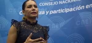 Diana Atamaint, presidenta del Consejo Nacional Electoral (CNE).