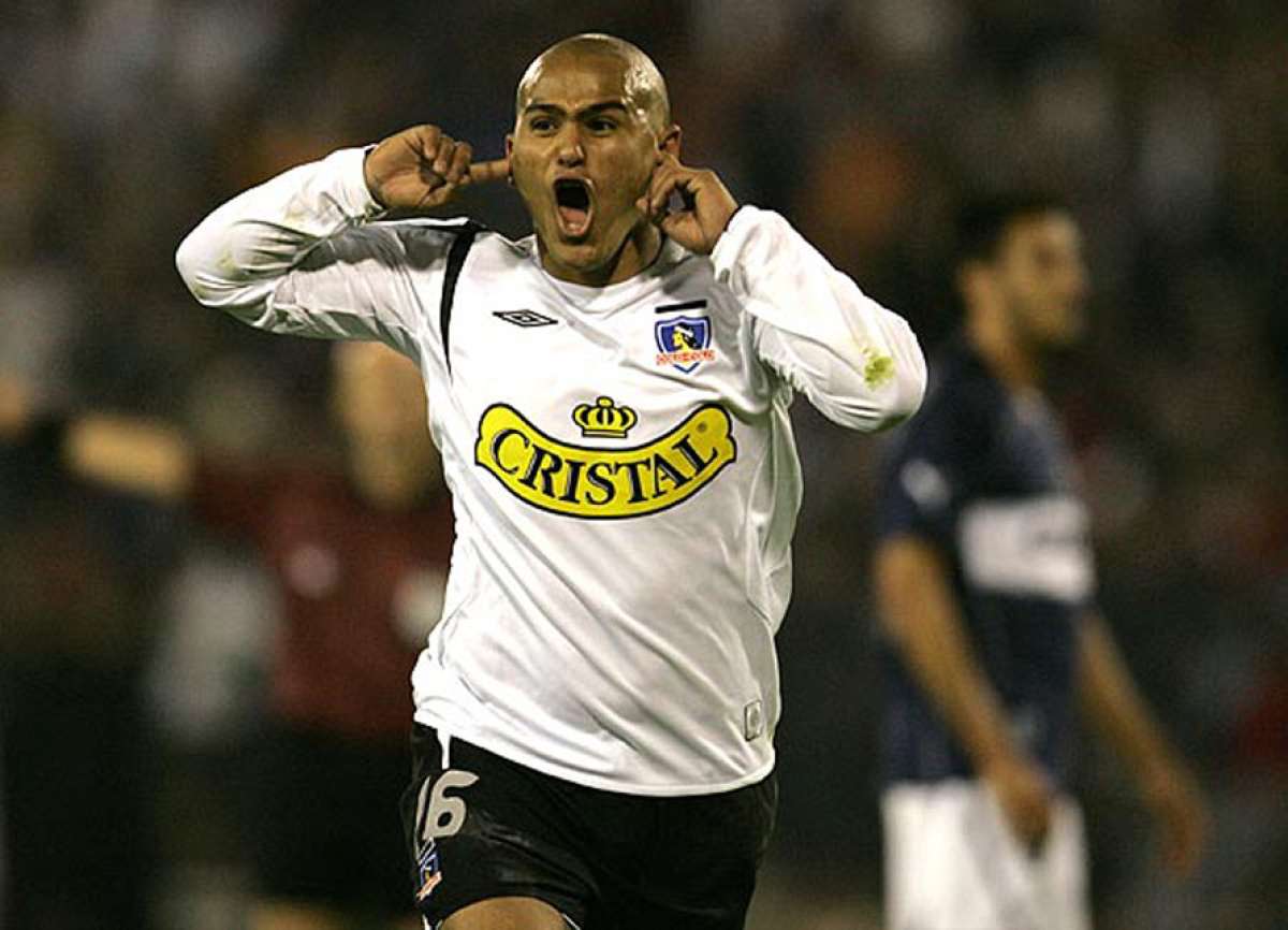 Suazo vuelve a Colo Colo tras siete exitosos a&ntilde;os en M&eacute;xico