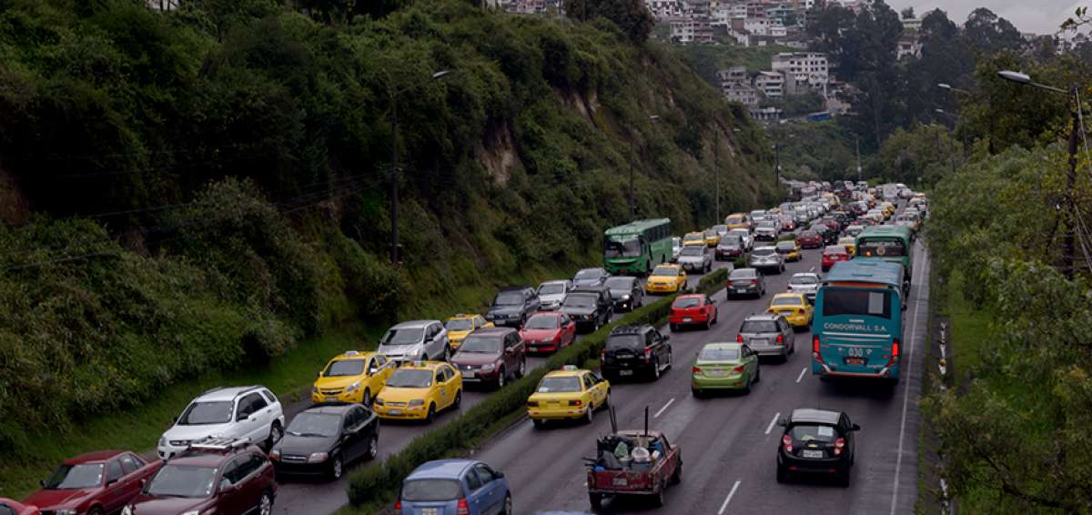 La avenida Velasco Ibarra (antes Oriental) es una de las zonas con mayor tr&aacute;fico en la capital de la Rep&uacute;blica. 