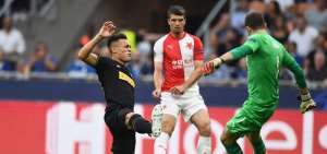 El Inter tropieza en San Siro ante una obra maestra t&aacute;ctica del Slavia