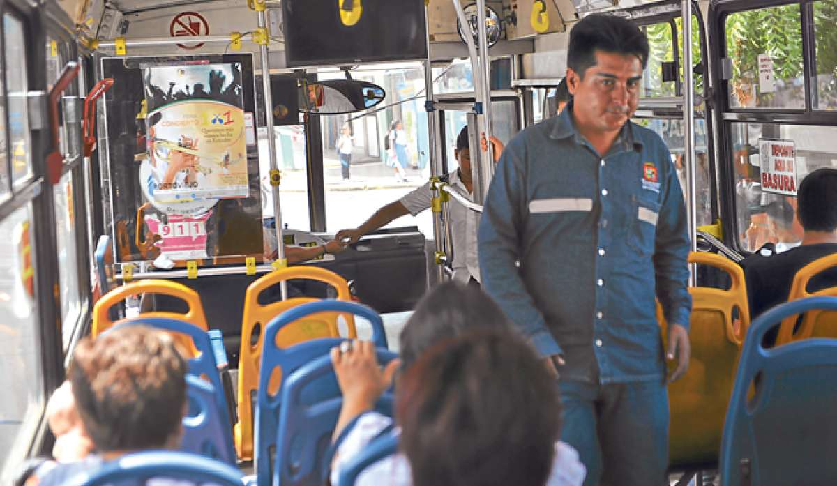 Los transportistas esperaban hace meses el ajuste de la tarifa de los buses urbanos de Portoviejo. FOTO: RODOLFO P&Aacute;RRAGA / EL TEL&Eacute;GRAFO
