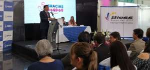 Carlos Villarreal, gerente general del Biess, durante la presentaci&oacute;n del producto financiero por el mes de las madres.