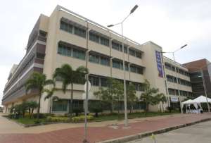 Informe de Contraloría: 43 contratos bajo la lupa en el Hospital Monte Sinaí