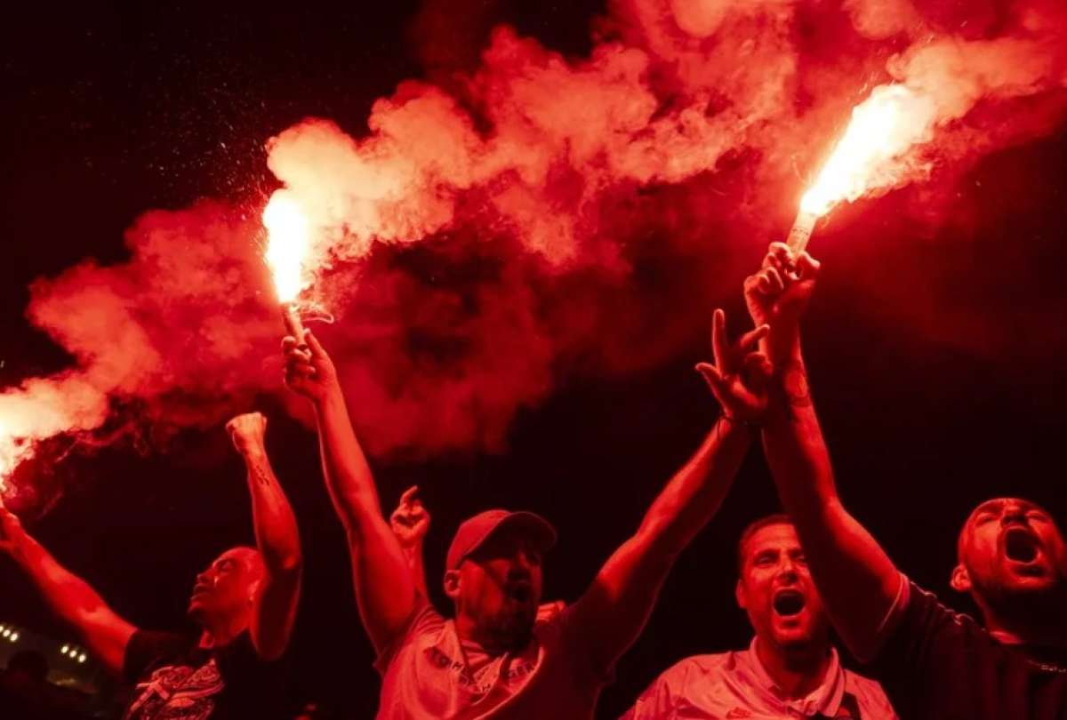 Festejos del PSG derivan en disturbios y cientos de arrestos en Francia