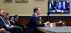 El fundador y presidente ejecutivo de Facebook, Mark Zuckerberg, en su comparecencia ante el Capitolio.