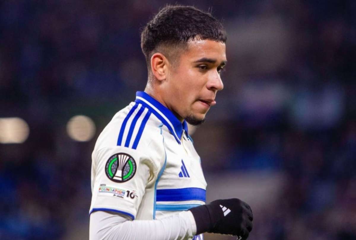 Kendry P&aacute;ez est&aacute; en problemas