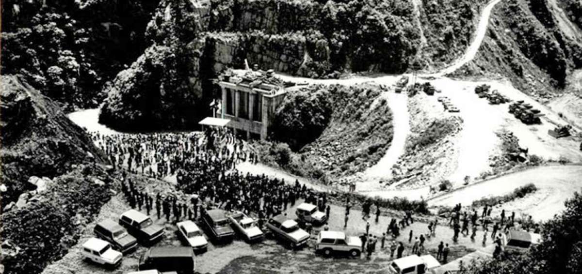 Hacia la primera mitad del siglo XX, el Estado mostr&oacute; su inter&eacute;s de mantener las v&iacute;as que un&iacute;an a las ciudades de la Sierra y la Costa, adem&aacute;s las carreteras hacia los valles orientales.