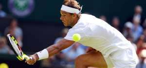 Rafael Nadal venci&oacute; ayer en tres sets al norteamericano Sam Querrey, quien posee uno de los mejores saques del circuito en tierras inglesas.