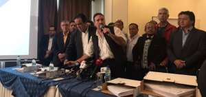 El presidente Nacional de CREO, C&eacute;sar Monge, durante la rueda de prensa en un hotel de la capital. 