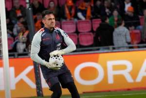 Gonzalo Valle se lesion&oacute; en el partido de la selecci&oacute;n.