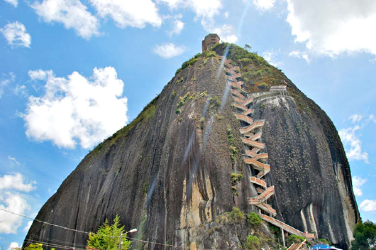 El Pe&ntilde;&oacute;n de Guatap&eacute;, el tesoro de Antioquia