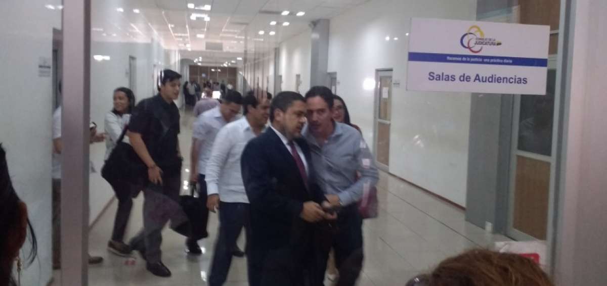 Audiencia contra Iv&aacute;n Espinel se suspende por octava ocasi&oacute;n