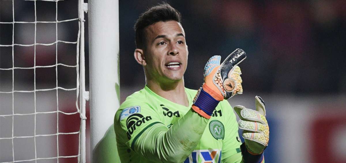 Danilo, golero de Chapecoense, era uno de los &iacute;dolos de la afici&oacute;n por sus destacadas actuaciones. 