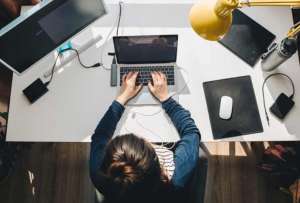 La modalidad de teletrabajo aplicará para servidores públicos de la capital ecuatoriana.