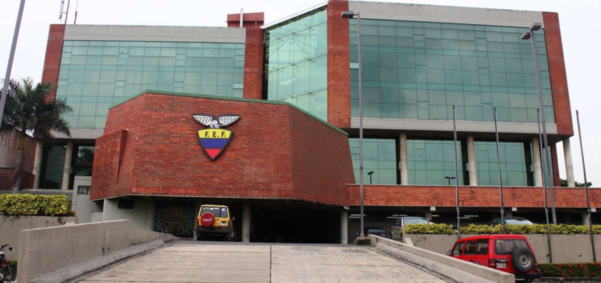 La FEF aclara que gir&oacute; el dinero a terceros por pedido del Quito