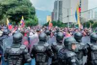 20.000 manifestantes rodean la Casa de la Cultura