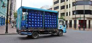 La provisi&oacute;n de agua est&aacute; garantizada, as&iacute; como de los alimentos para la poblaci&oacute;n.