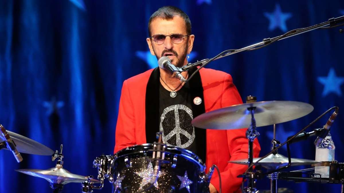 Ringo Starr celebra su 77 cumplea&ntilde;os con una canci&oacute;n que pide amor en el mundo