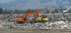 La basura que llega al relleno sanitario El Inga, al oriente de Quito, est&aacute; distribuida en cubetos con las exigencias de la normativa ambiental. La ciudad genera 2.200 toneladas de basura al d&iacute;a.   
