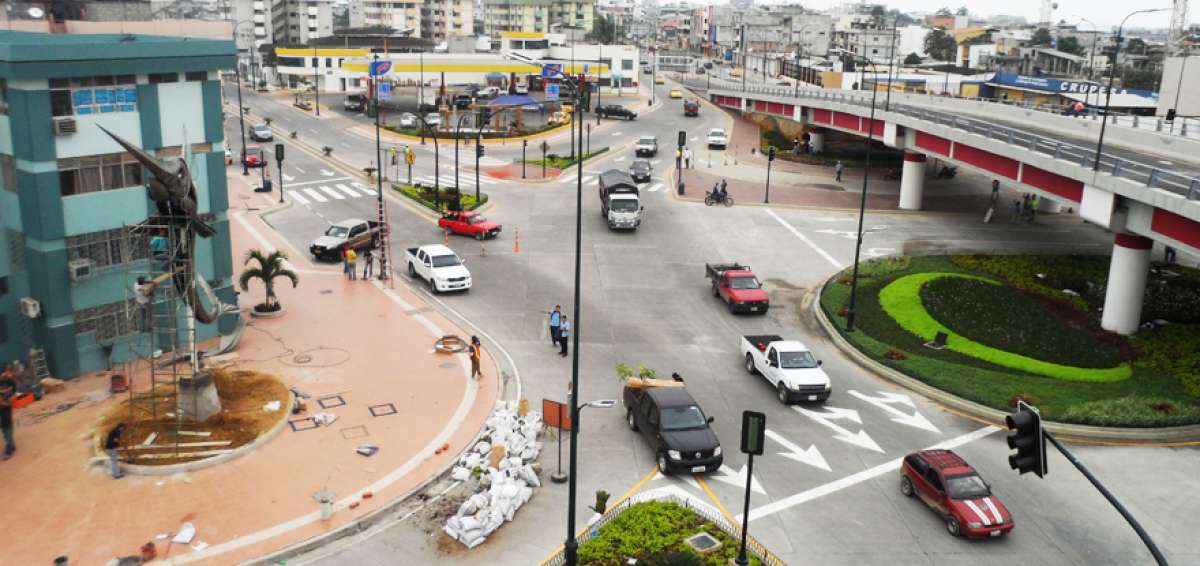 Machala va creciendo cada d&iacute;a con el aporte de la empresa p&uacute;blica y tambi&eacute;n de la privada.