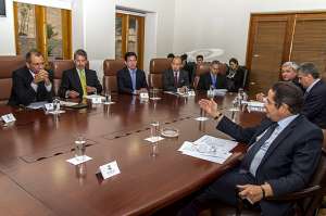 El vicepresidente ecuatoriano, Jorge Glas (i), y el colombiano, Germ&aacute;n Vargas (d), realizan varias actividades. Foto: Cortes&iacute;a Vicepresidencia de la Rep&uacute;blica.