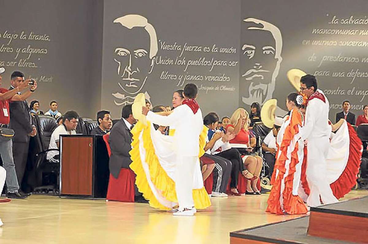 Diversos actos culturales se realizaron ayer en Montecristi  por el d&iacute;a del liberalismo. Foto: Cortes&iacute;a Ciudad Alfaro.