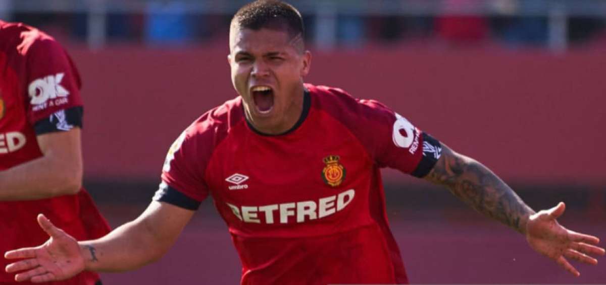 El Getafe se hace con la cesi&oacute;n del 'Cucho' Hern&aacute;ndez