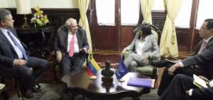 La reuni&oacute;n cont&oacute; con el acompa&ntilde;amiento de Unasur y los expresidentes Jos&eacute; Luis Rodr&iacute;guez Zapatero, Leonel Fern&aacute;ndez y Mart&iacute;n Torrijos. | Foto: AVN