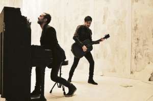 Elypse. Contiene 12 melod&iacute;as con cortes de rock, blues, funk, electr&oacute;nica y dubstep. 