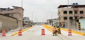 Los obreros de la constructora Enlace 780 ultiman detalles del viaducto que, seg&uacute;n el cronograma previsto, se entregar&aacute; el pr&oacute;ximo 3 de mayo.