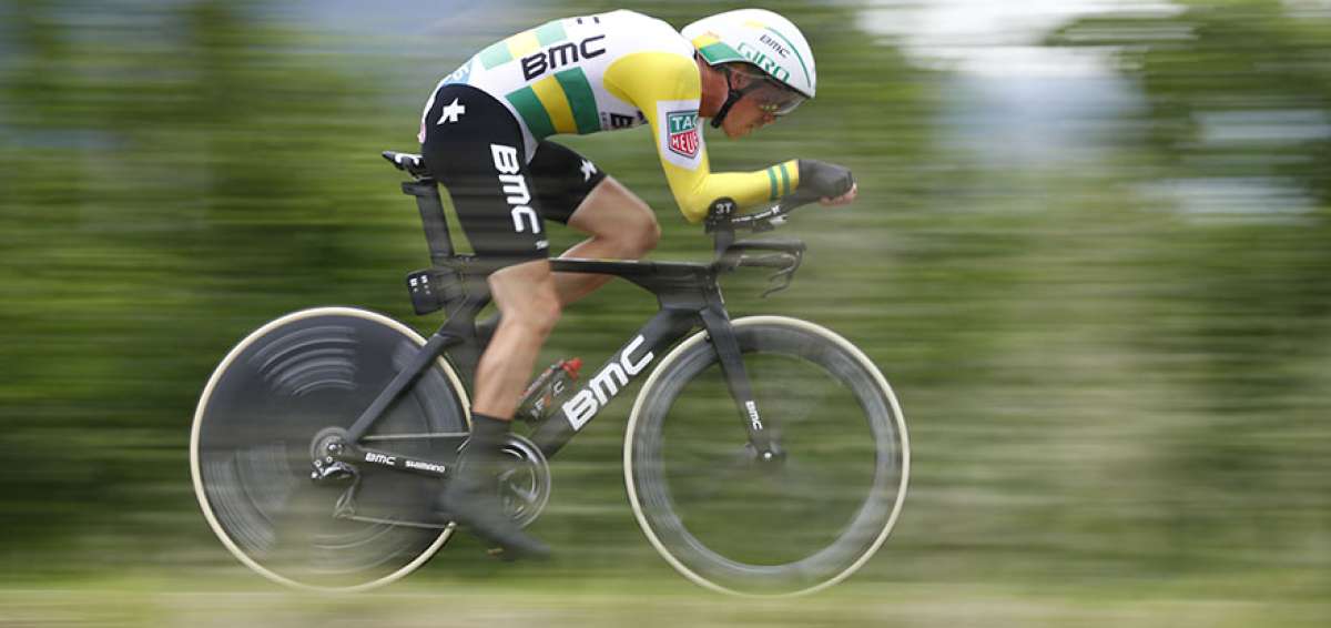 El australiano Rohan Dennis (BMC) gan&oacute; ayer en Rovereto la 16&ordf; etapa del Giro de Italia, una contrarreloj individual de 34,2 kil&oacute;metros.
