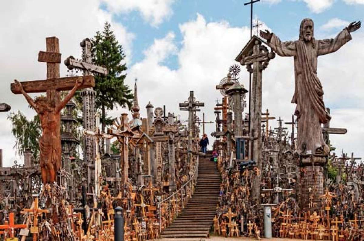 La Colina de las Cruces, un reflejo del esp&iacute;ritu lituano 