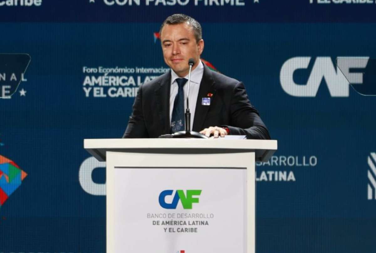 El presidente Noboa regresa al pa&iacute;s 