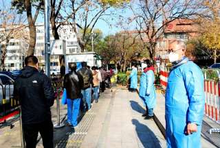 China cierra un distrito de 3 millones de personas por múltiples casos de COVID19